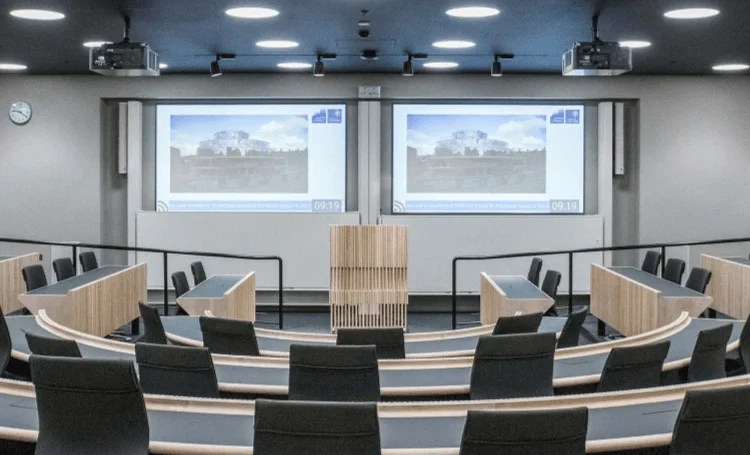 Kompaktni digitalno upravljani (beam steerable) razglas za konferencijske dvorane - LAV Projekt Renkus-Heinz zastupnik Hrvatska